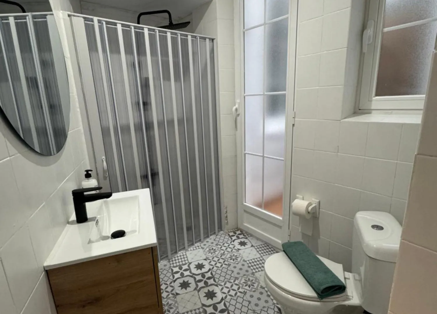 Cozy Studio Close To The Cathedral Granada Apartment